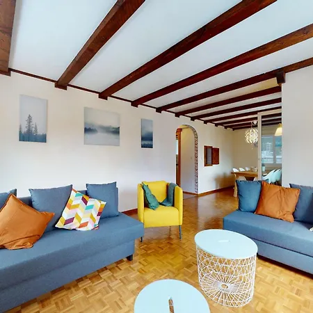 Ova Cotschna 301 Apartment