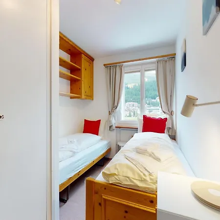 Ova Cotschna 301 Санкт-Моріц